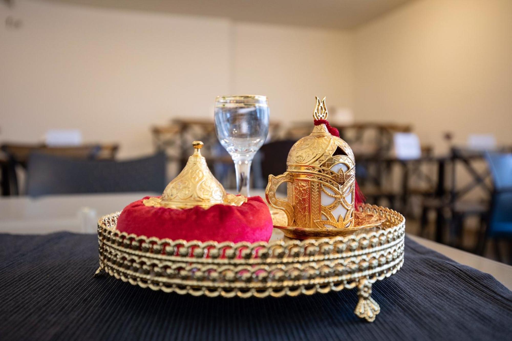 Nepliget Hotel بودابست المظهر الخارجي الصورة